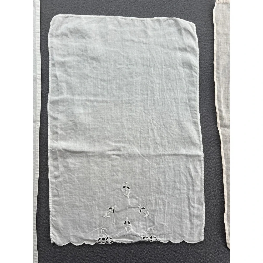 Vintage White Linen Guest Towels Set of 3 Hand Embroidered Floral Scalloped Edge
